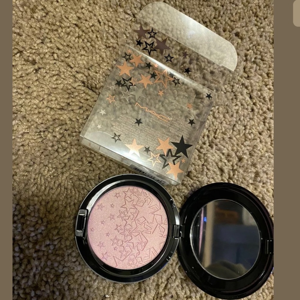 MAC Cosmetics Opalescent Powder - Shooting Star